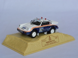 Porsche 911 Paris Dakar